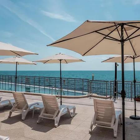 Apartment Cabacum Pleasure Beachfront - 50m To And Pool *