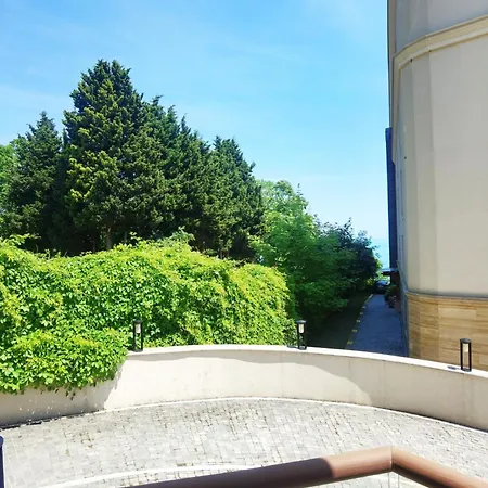 Apartment Cabacum Pleasure Beachfront - 50m To And Pool